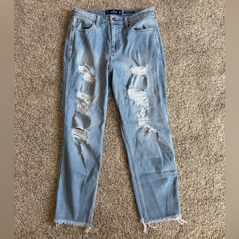 Hollister Hi Rise Mom Jeans